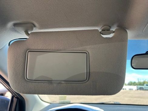 Used 2015 Nissan Sentra S FWD image 20
