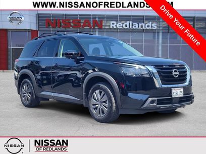 Used 2025 Nissan Pathfinder SV
