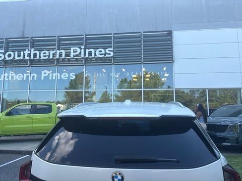 Used 2023 BMW X1 xDrive28i AWD/4WD image 3