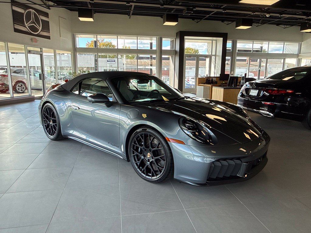 Used 2026 Porsche 911 Carrera GTS RWD image 1