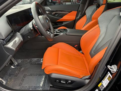 Used 2025 BMW M5 w/ Executive Package image 23