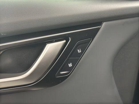 New 2025 Kia EV6 Wind image 17