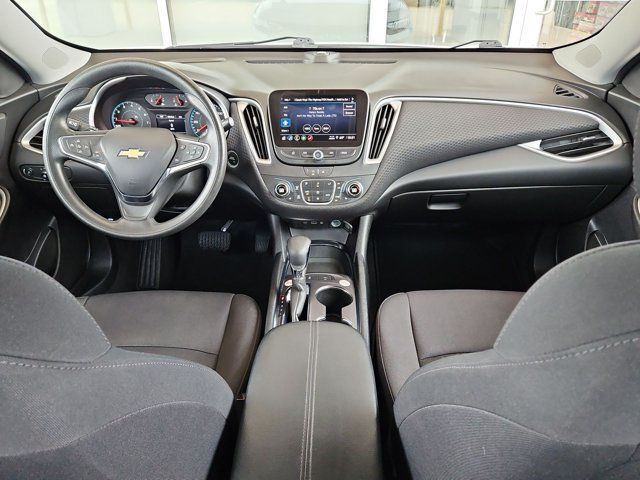 Used 2025 Chevrolet Malibu LT FWD image 17
