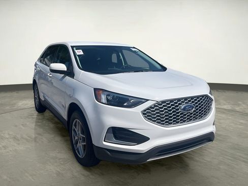 Used 2024 Ford Edge SEL image 4