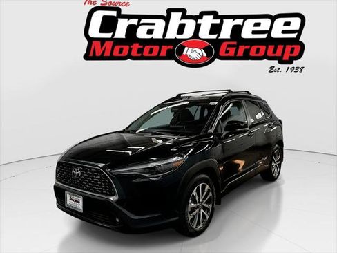 Certified 2025 Toyota Corolla Cross XLE w/ Convenience Package AWD/4WD image 1