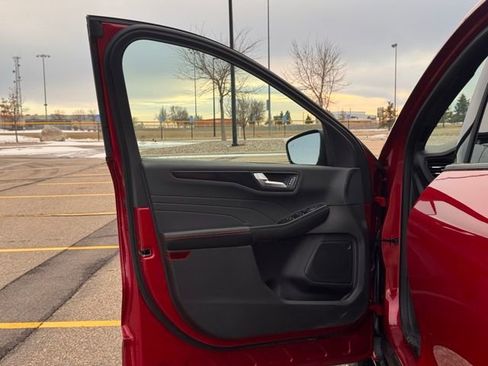 Used 2023 Ford Escape ST-Line Select w/ Tech Pack #1 image 4