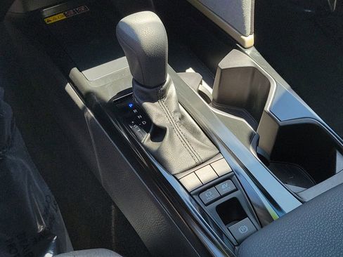 Used 2025 Toyota Camry LE image 25