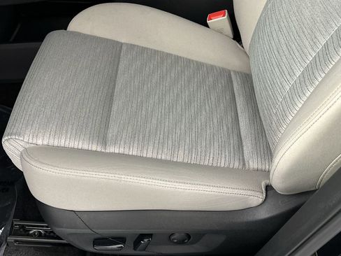 Used 2023 Nissan Rogue SV image 12