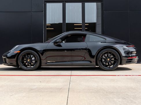 Certified 2021 Porsche 911 Carrera RWD image 2