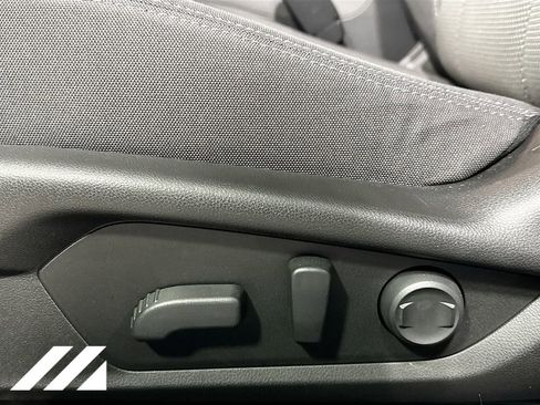 Used 2024 Subaru Crosstrek 2.0i Premium image 20