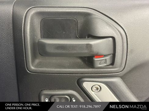 Used 2015 Jeep Wrangler Sport AWD/4WD image 33