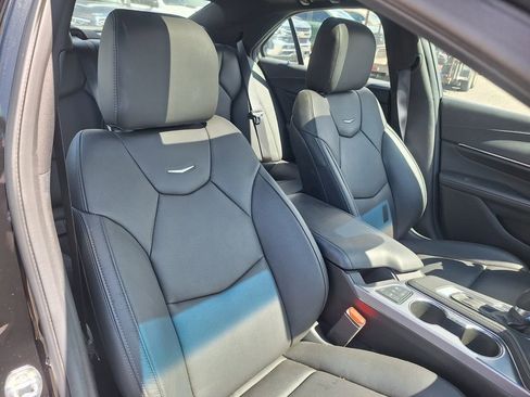 Used 2025 Cadillac CT4 Premium Luxury RWD image 30
