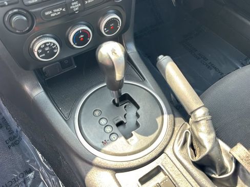 Used 2009 MAZDA MX-5 Miata Touring RWD image 21