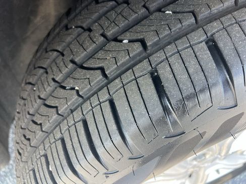 Used 2021 Jeep Grand Cherokee Laredo X RWD image 12