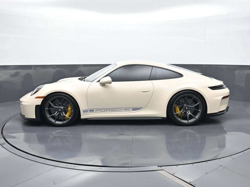 Certified 2026 Porsche 911 GT3 RWD image 2