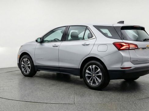 Used 2025 Chevrolet Equinox LT image 6