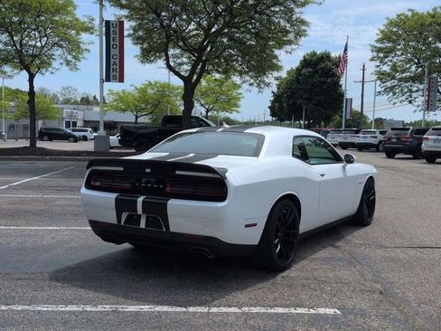 Used 2023 Dodge Challenger SRT Hellcat RWD image 3