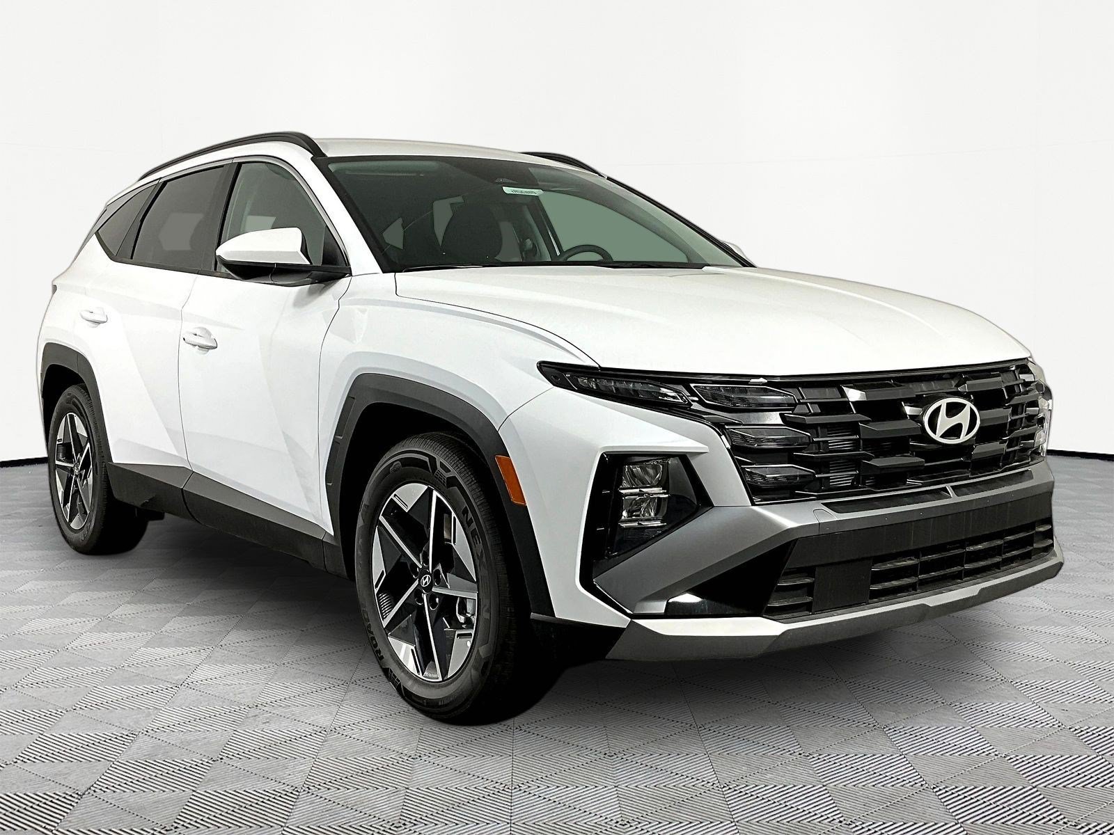 New 2026 Hyundai Tucson SEL FWD image 3
