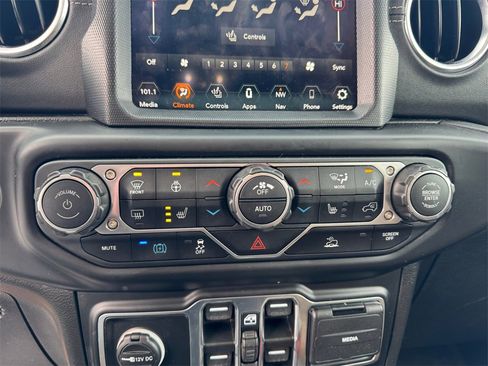 Used 2023 Jeep Wrangler Unlimited Sahara w/ Cold Weather Group image 22