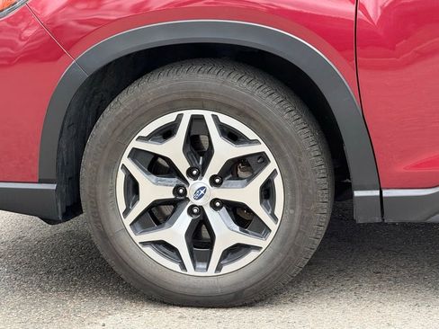 Used 2019 Subaru Forester Premium image 10