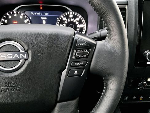 Used 2024 Nissan Frontier SV w/ Hardbody Edition image 12