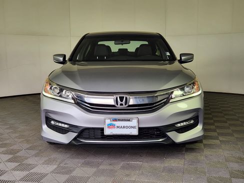Used 2016 Honda Accord Sport image 2