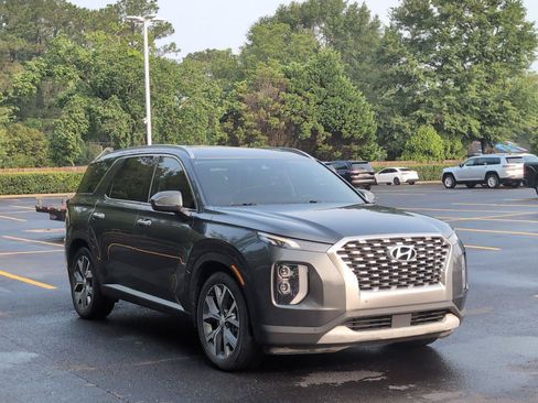 Used 2022 Hyundai Palisade SEL w/ Premium Package FWD image 9