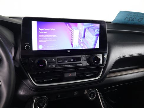 Used 2025 Toyota Grand Highlander Platinum image 26