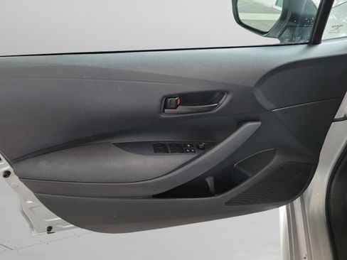 Used 2024 Toyota Corolla LE image 28