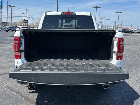 Used 2022 RAM 1500 Laramie AWD/4WD image 14