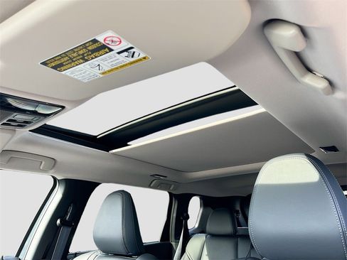 New 2026 Mitsubishi Outlander SEL image 22