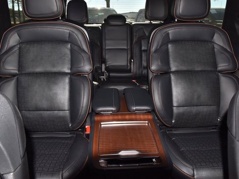 New 2025 Lincoln Navigator Black Label image 23