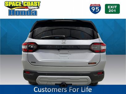 New 2025 Honda Pilot TrailSport
