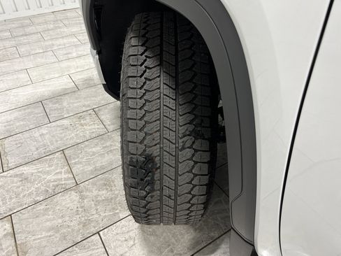 New 2026 GMC Sierra 1500 SLT image 37