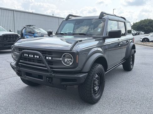 Used 2023 Ford Bronco Black Diamond AWD/4WD image 3