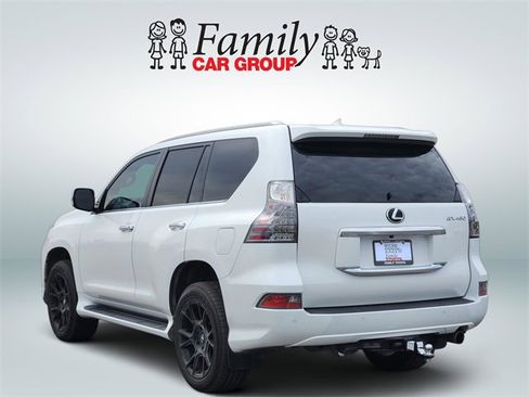 Used 2021 Lexus GX 460 Premium image 3