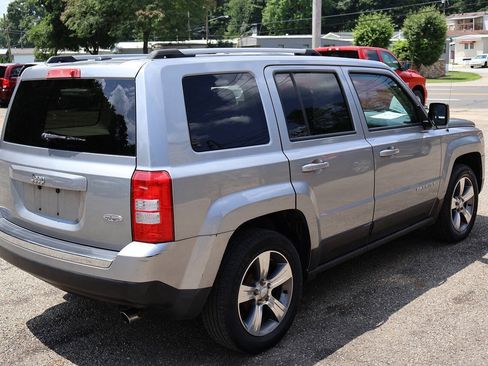 Used 2016 Jeep Patriot High Altitude FWD image 8