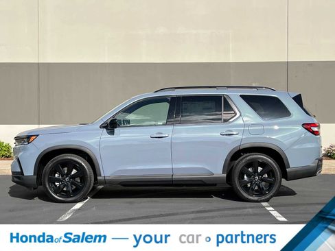 New 2025 Honda Pilot Black Edition image 5