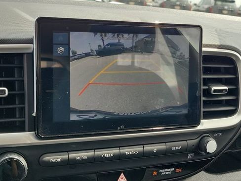 Certified 2026 Hyundai Venue SE FWD image 11