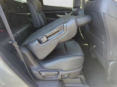 Used 2022 Subaru Ascent Limited w/ Technology Package image 23