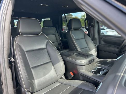 Used 2023 GMC Yukon SLT image 45