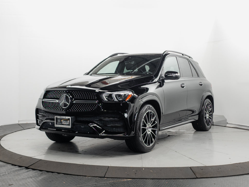 Used 2023 Mercedes-Benz GLE 450 4MATIC w/ AMG Line Exterior image 3
