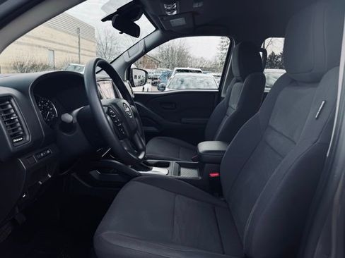 Used 2024 Nissan Frontier S image 15