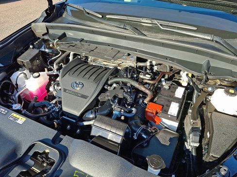 Certified 2025 Toyota Grand Highlander AWD image 28