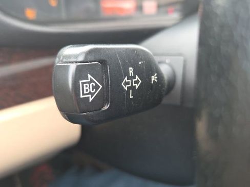 Used 2004 BMW 330xi Sedan image 33