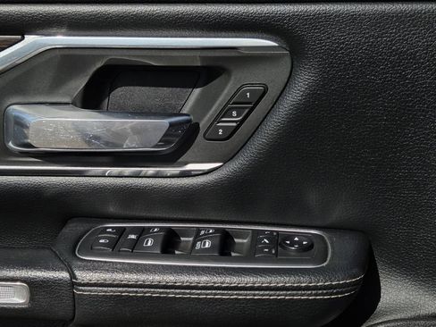 Used 2019 RAM 1500 Laramie RWD image 23