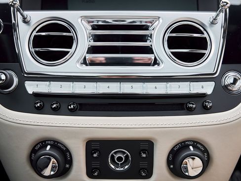 Used 2014 Rolls-Royce Wraith image 68