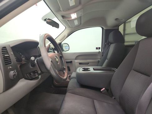 Used 2013 Chevrolet Silverado 1500 W/T image 12