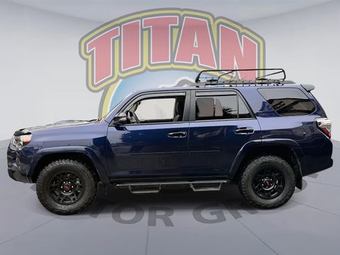 Used 2021 Toyota 4Runner Venture w/ Moonroof Package image 2