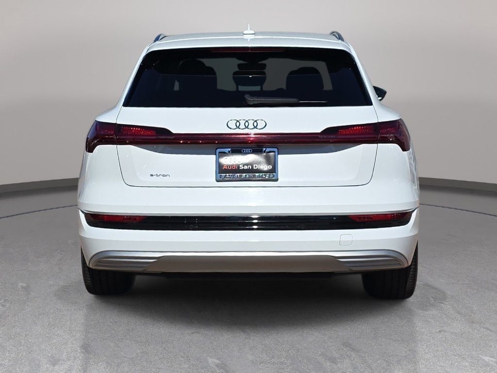 Used 2019 Audi e-tron Prestige w/ Prestige Package AWD/4WD image 7